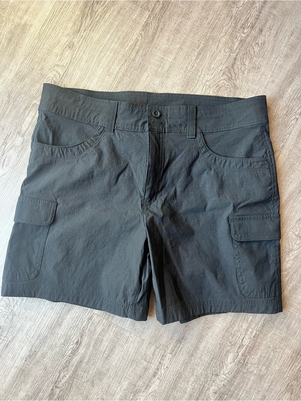 NWOT Eddie Bauer Women’s Summer Trail Shorts Size 12